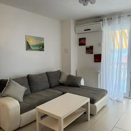 Haus Ella Apartment Novi Vinodolski Exterior photo
